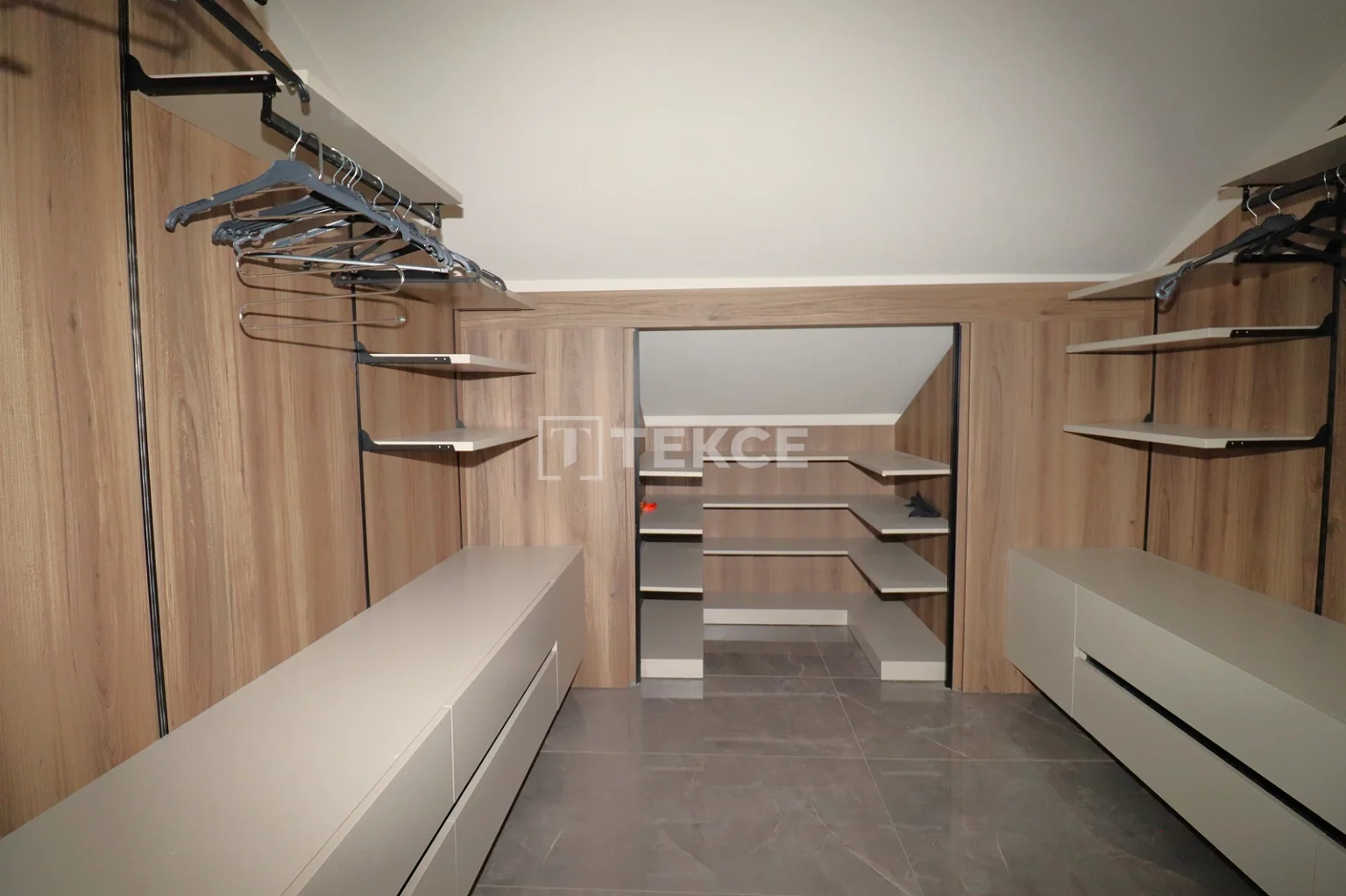ayt-04995-6-bedroom-villa-with-a-private-pool-in-konyaalti-antalya-te (13)