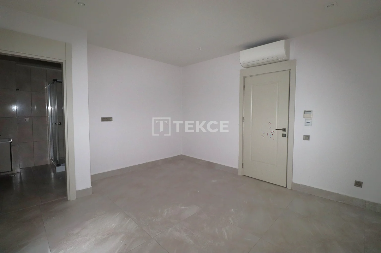 ayt-04995-6-bedroom-villa-with-a-private-pool-in-konyaalti-antalya-te (7)