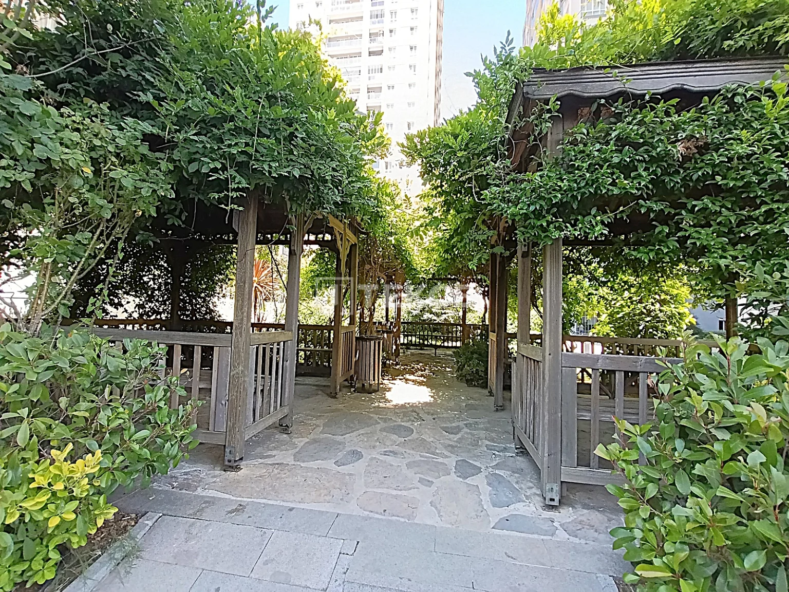 ist-01860-villa-concept-apartment-for-sale-in-a-complex-in-istanbul-te (13)