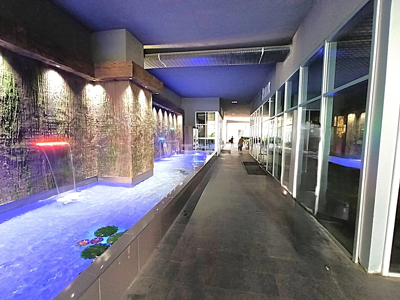 ist-01860-villa-concept-apartment-for-sale-in-a-complex-in-istanbul-te (14)