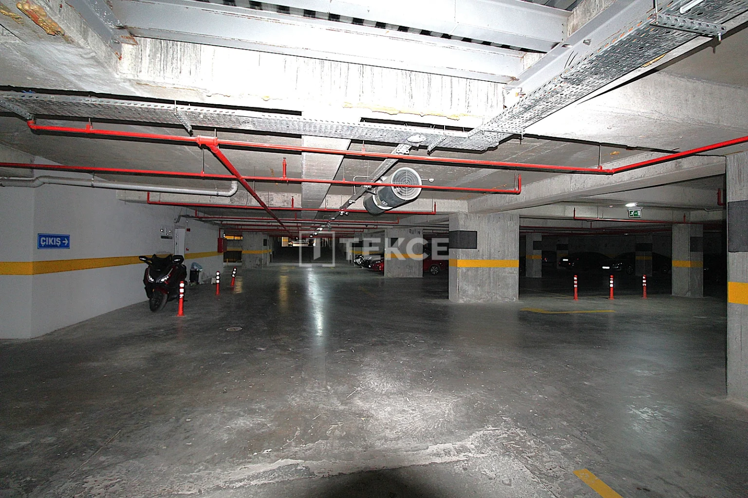 ist-01860-villa-concept-apartment-for-sale-in-a-complex-in-istanbul-te (16)