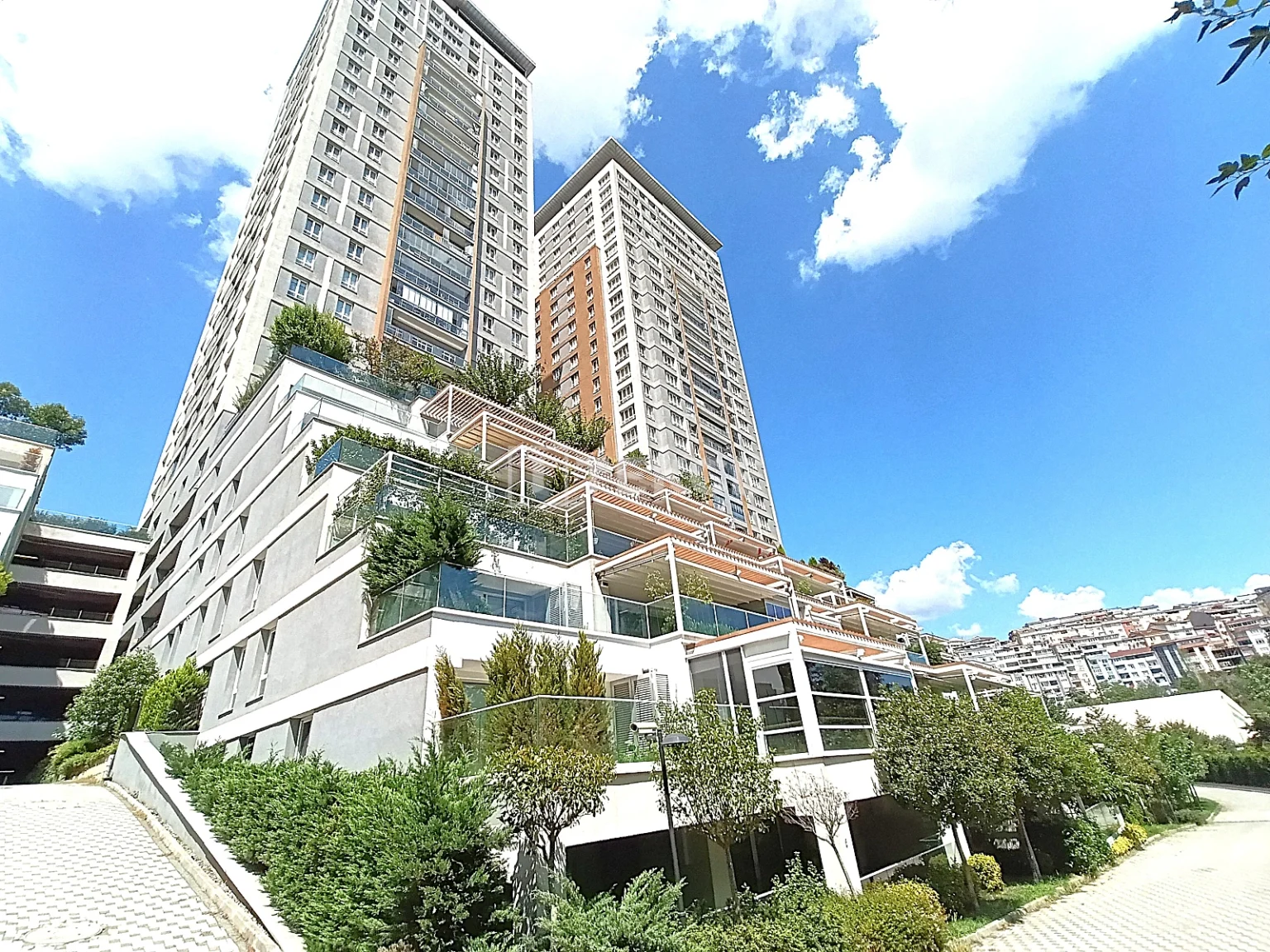 ist-01860-villa-concept-apartment-for-sale-in-a-complex-in-istanbul-te (2)