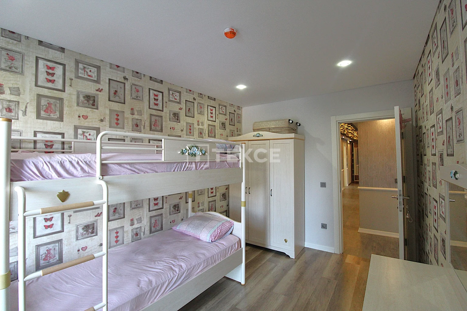 ist-01860-villa-concept-apartment-for-sale-in-a-complex-in-istanbul-te (30)
