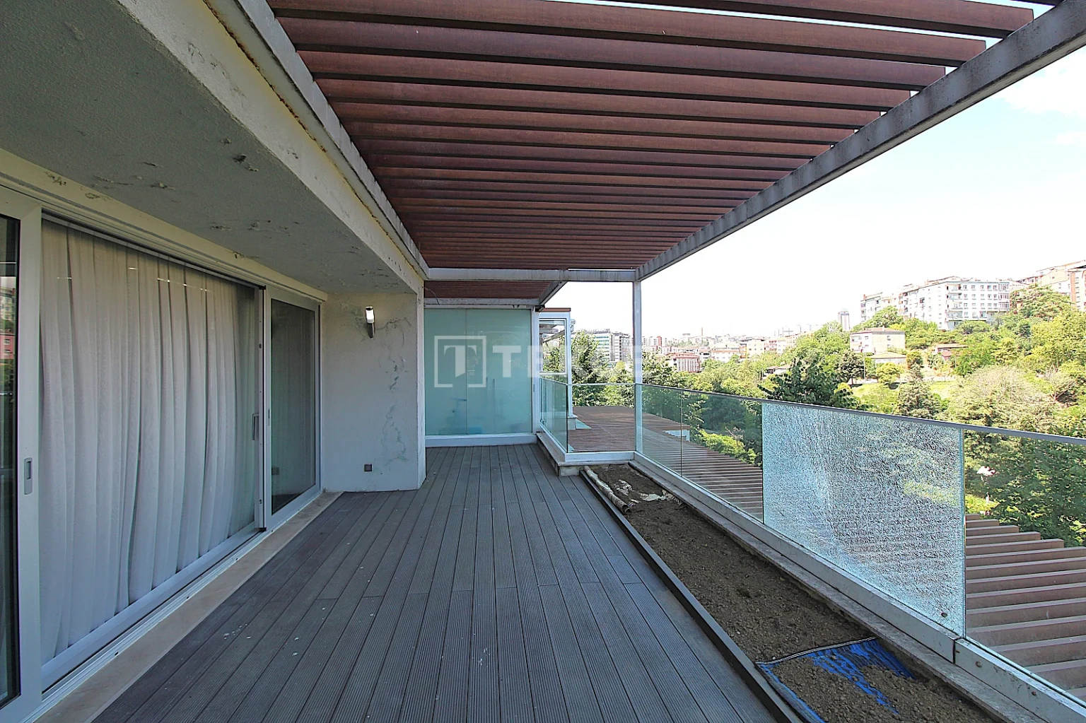ist-01860-villa-concept-apartment-for-sale-in-a-complex-in-istanbul-te (48)