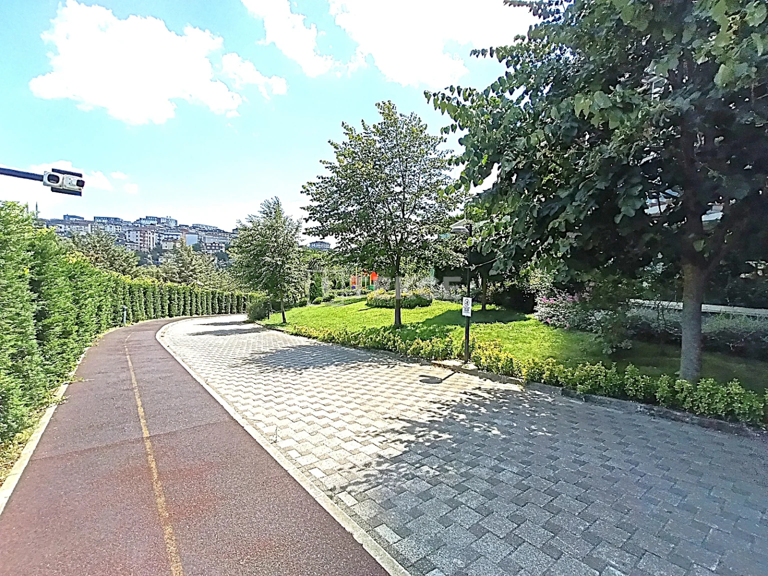 ist-01860-villa-concept-apartment-for-sale-in-a-complex-in-istanbul-te (8)